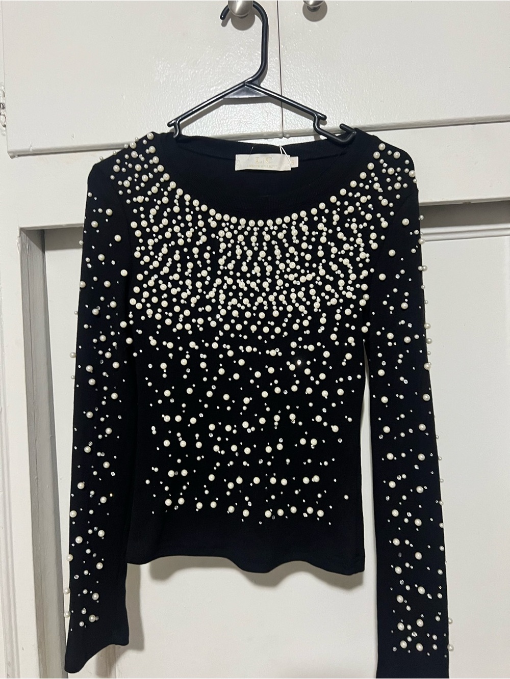Lizette Collection Top Womens Medium Black Faux Pearl Rhinestone Ribbed Knit